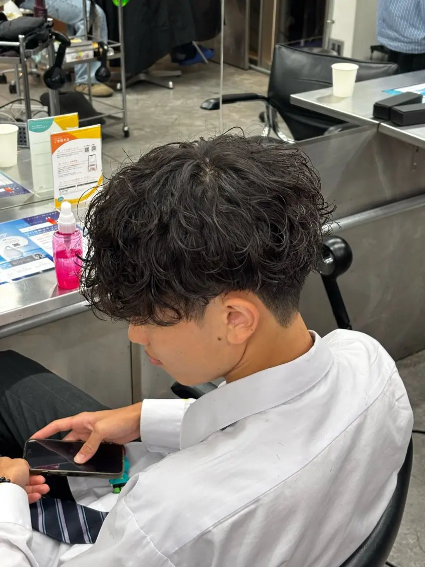 パーマ メンズ カット パーマ メンズ特化✨️ 韓国風パーマ🔥一八のヘアスタイル