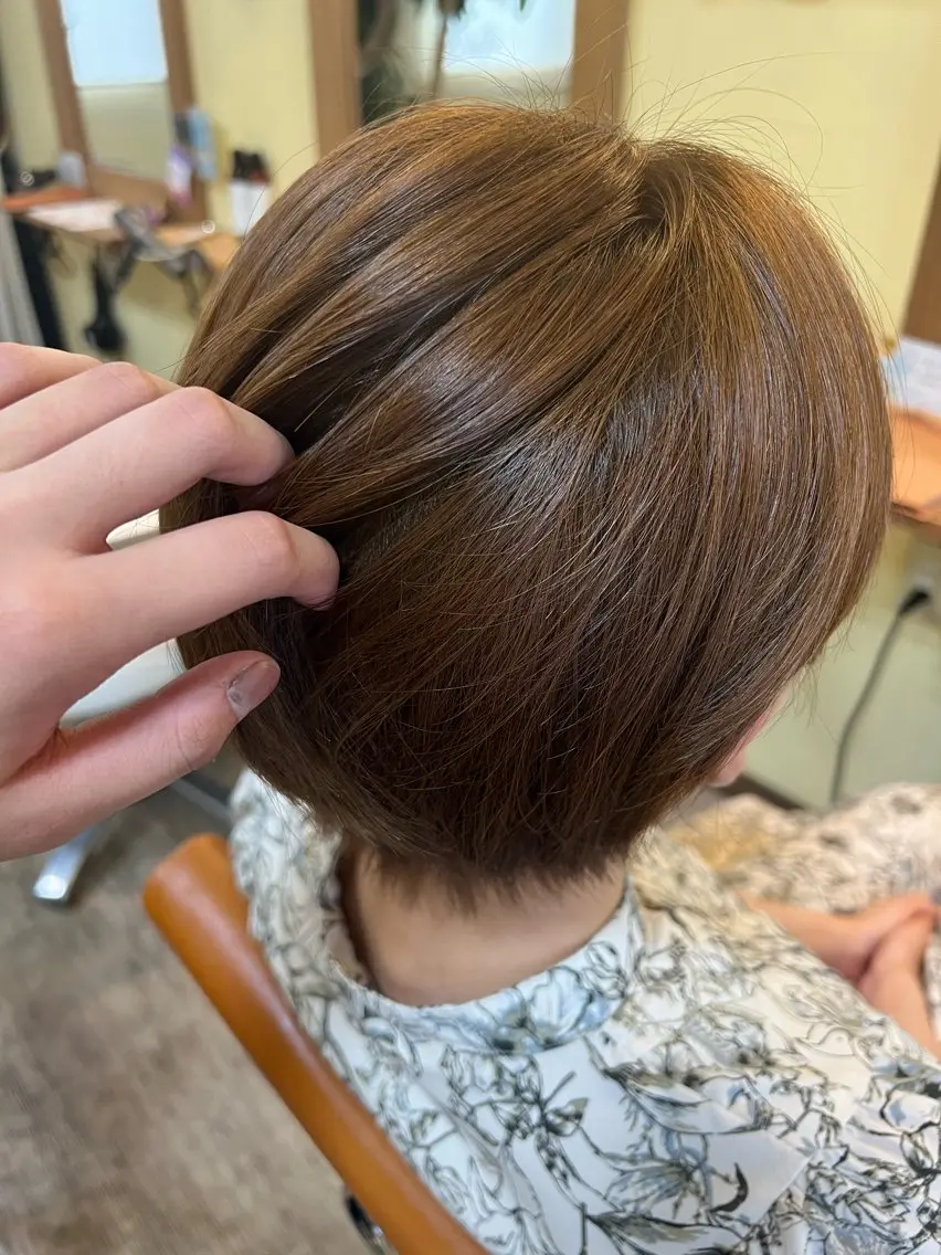 カラー ブルーカラー 透明感カラー 鶴島 凜のヘアスタイル