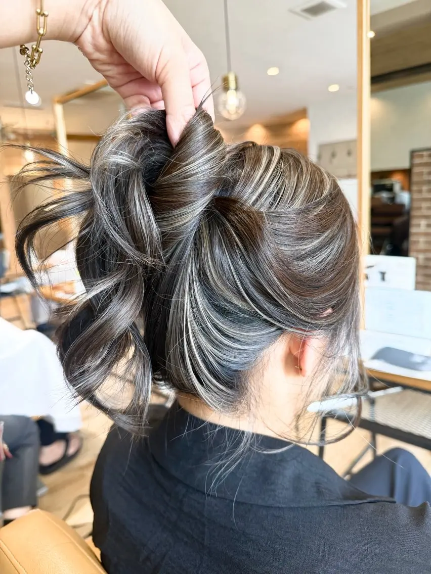 ロング カット ヘアカラー 福井 珠乃のヘアスタイル
