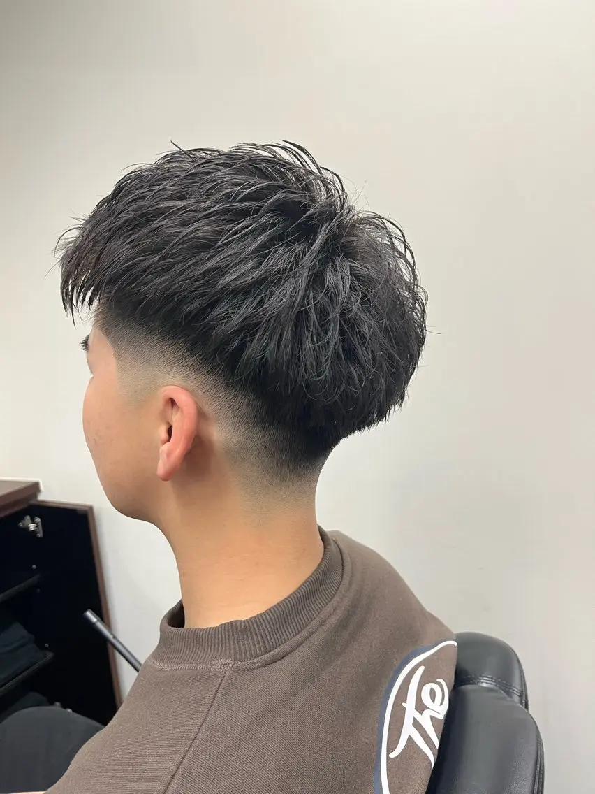 ショート パーマ メンズ フェードカット メンズパーマ 刈り上げ くせ毛 ＢＡＲＢＥＲ koyoのヘアスタイル