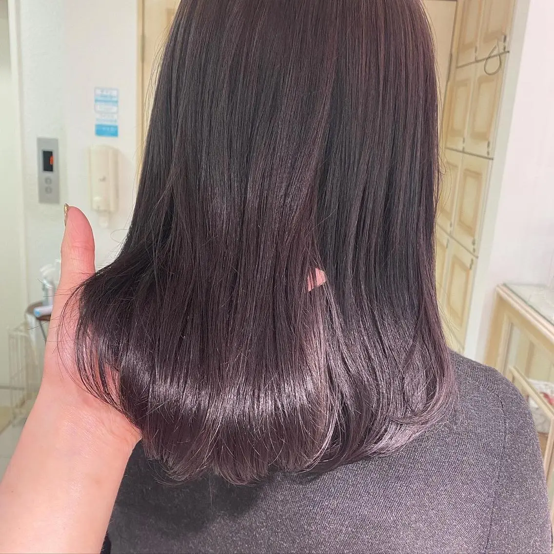セミロング カラー 透明感カラー 古山 結季🌙🖤のヘアスタイル