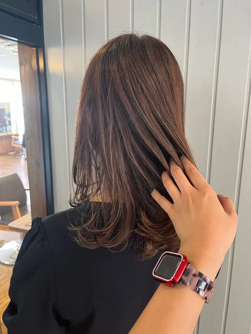 セミロング 田中 結月のヘアスタイル