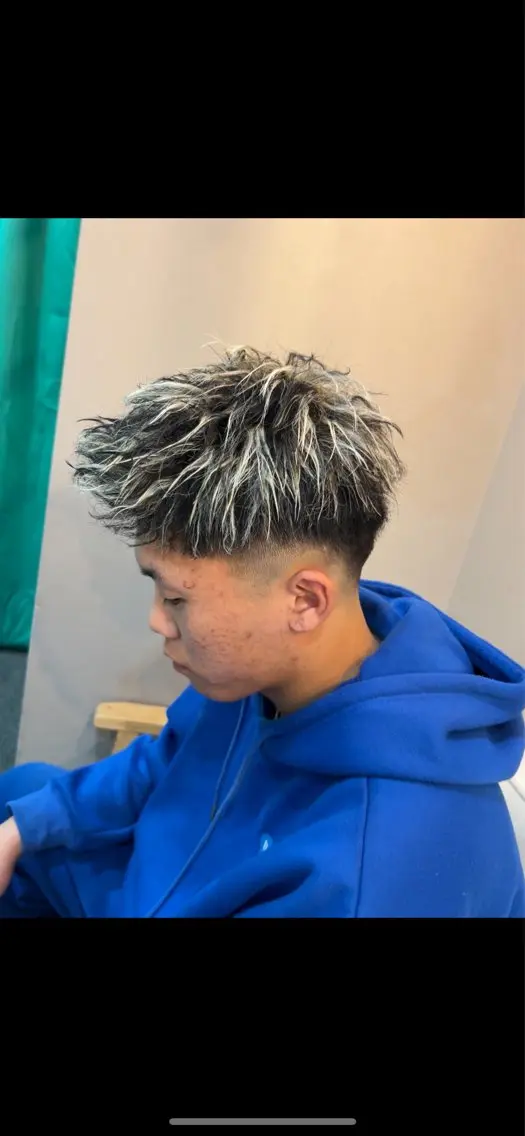 ショート カラー メンズ メンズブリーチ メンズハイライト ブリーチ ハイライトカラー ハイライト カット ヘアカラー SHION men's permのヘアスタイル