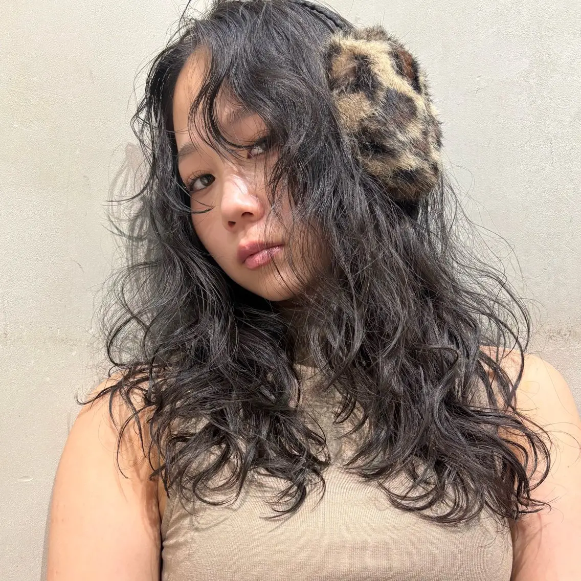 セミロング カラー パーマ セミロングパーマ レイヤーカット カット ヘアカラー トリートメント レイヤーカット/ 透明感ベージュ　モカのヘアスタイル