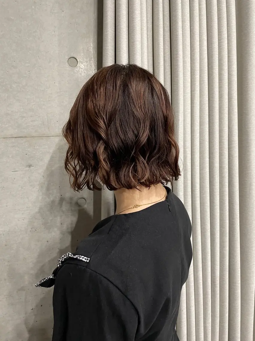 ミディアム カラー パーマ カット ヘアカラー トリートメント 表参道🌿赤み消し カラー/チナツのヘアスタイル