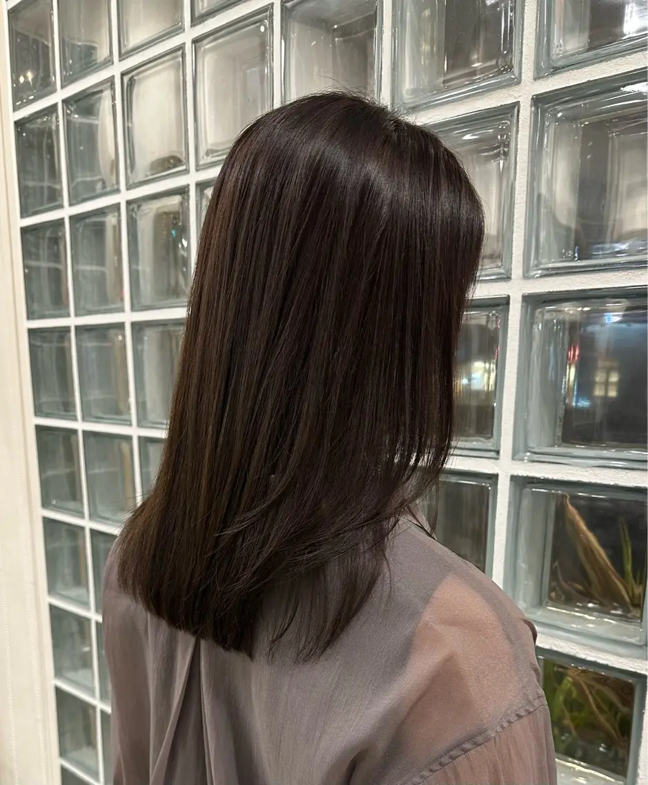 セミロング カット 遠藤 日和のヘアスタイル