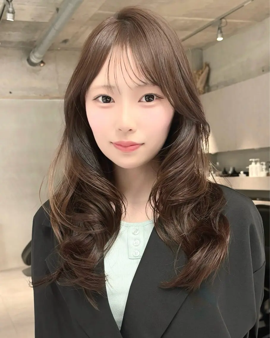 セミロング レイヤーカット ワンホンヘア カット ヘアカラー トリートメント 表参道レイヤーカット 髪質改善山岸季生のヘアスタイル