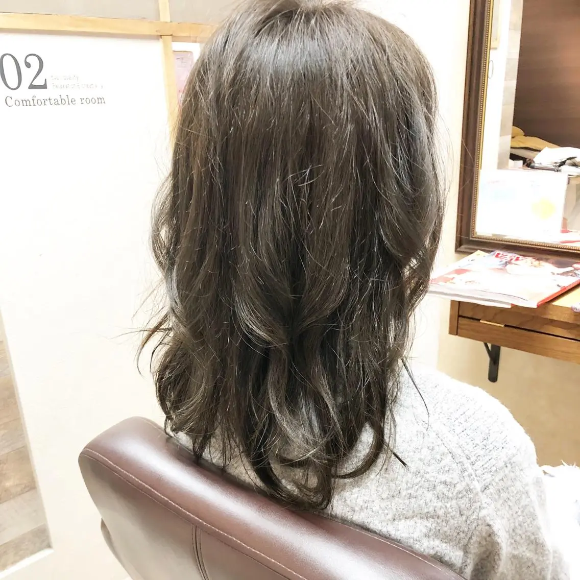 ミディアム カラー パーマ ブリーチ イルミナカラー 髪質改善 トリートメント tuuli トゥーリのヘアスタイル