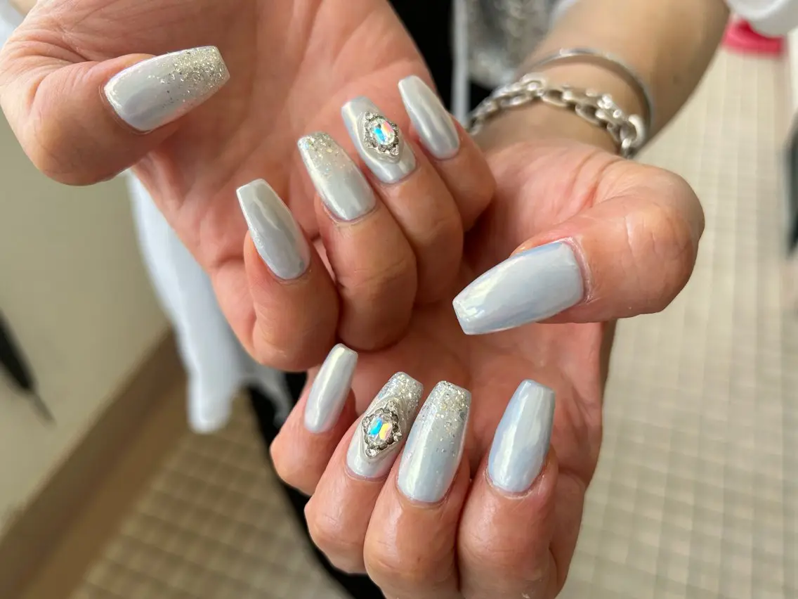 ネイル ハンドネイル フットネイル ✴︎ Delightのネイルデザイン