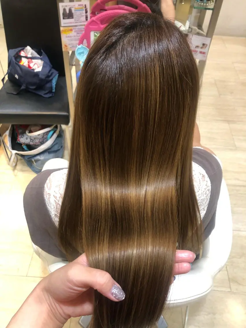 《顔まりのうねりが気になる方へ🙌》前髪ストレート✨の写真