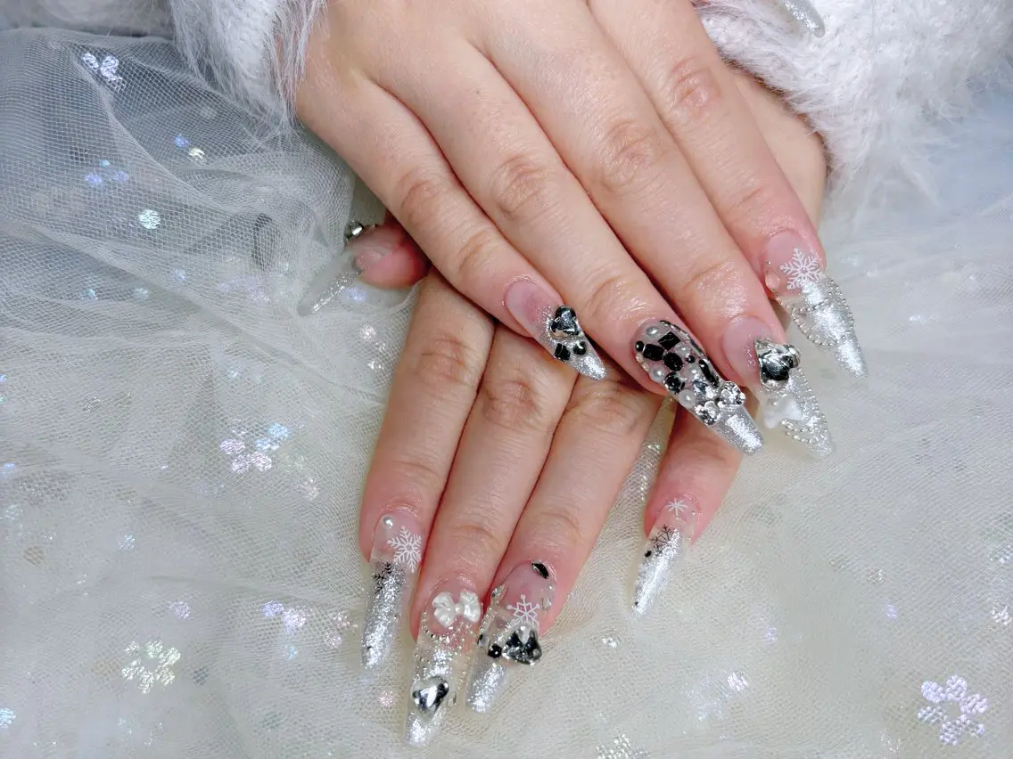 ネイル ハンドネイル H3 Nail Tsuki🦋💙のネイルデザイン