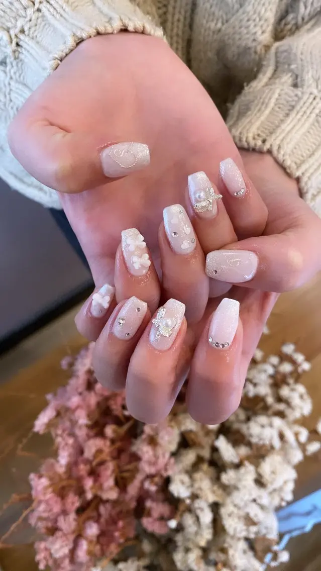 ネイル crystal ⭐︎ colorのネイルデザイン