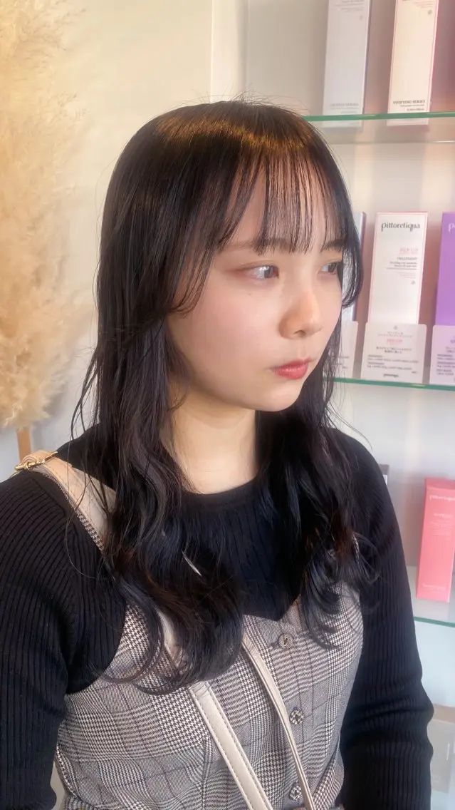ロング カラー 黒髪 ピンクカラー 顔まわりレイヤー 顔周りカット レイヤーカット aimee 北垣 愛夏のヘアスタイル