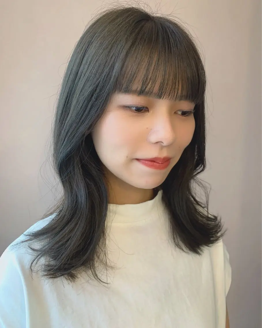 ロング カラー アッシュ ブリーチ 透明感カラー ブリーチなしカラー オリーブアッシュ hubhair レイヤー/透明感のヘアスタイル
