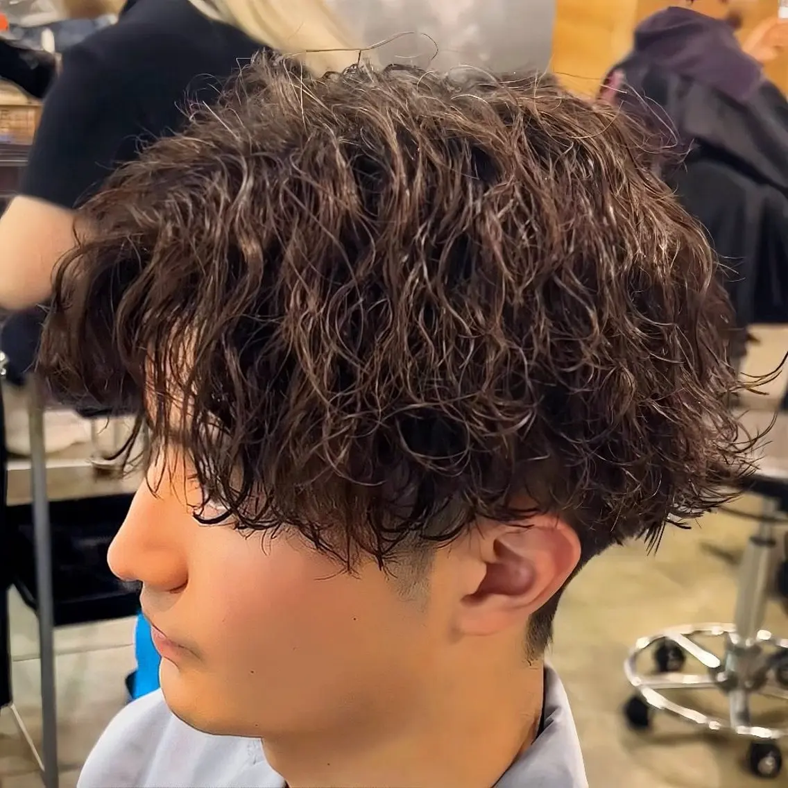 メンズ メンズパーマ メンズ特化美容師 💠チナツのヘアスタイル