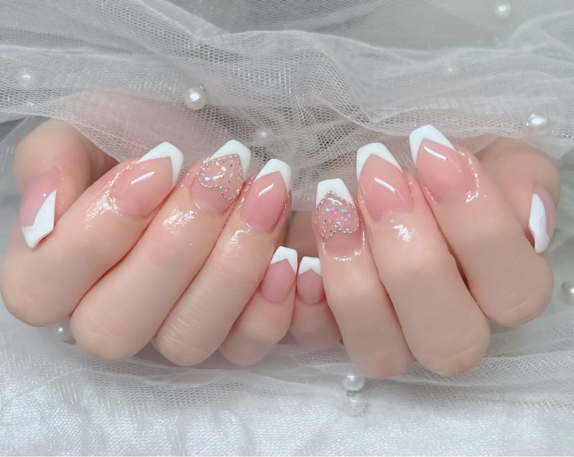 ネイル ハンドネイル 🎀PG🩵 ネイルサロンのネイルデザイン