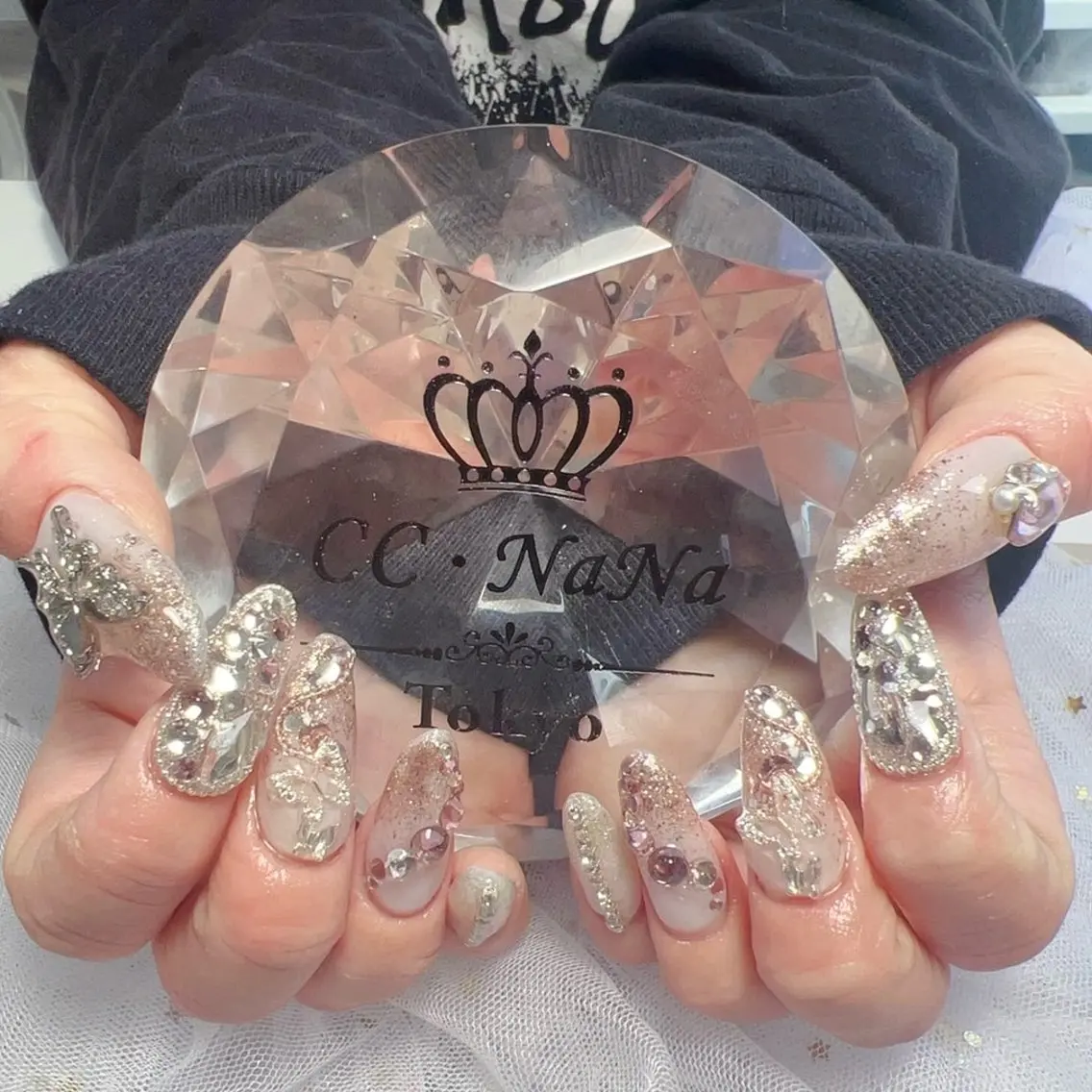 ネイル ハンドネイル 💎CC・NaNa 韓国風ネイル🌙Cのネイルデザイン