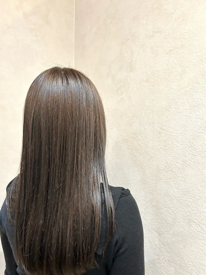 カラー ブリーチ 透明感カラー ダブルカラー グレージュ ブリーチなしカラー 児玉 りなのヘアスタイル