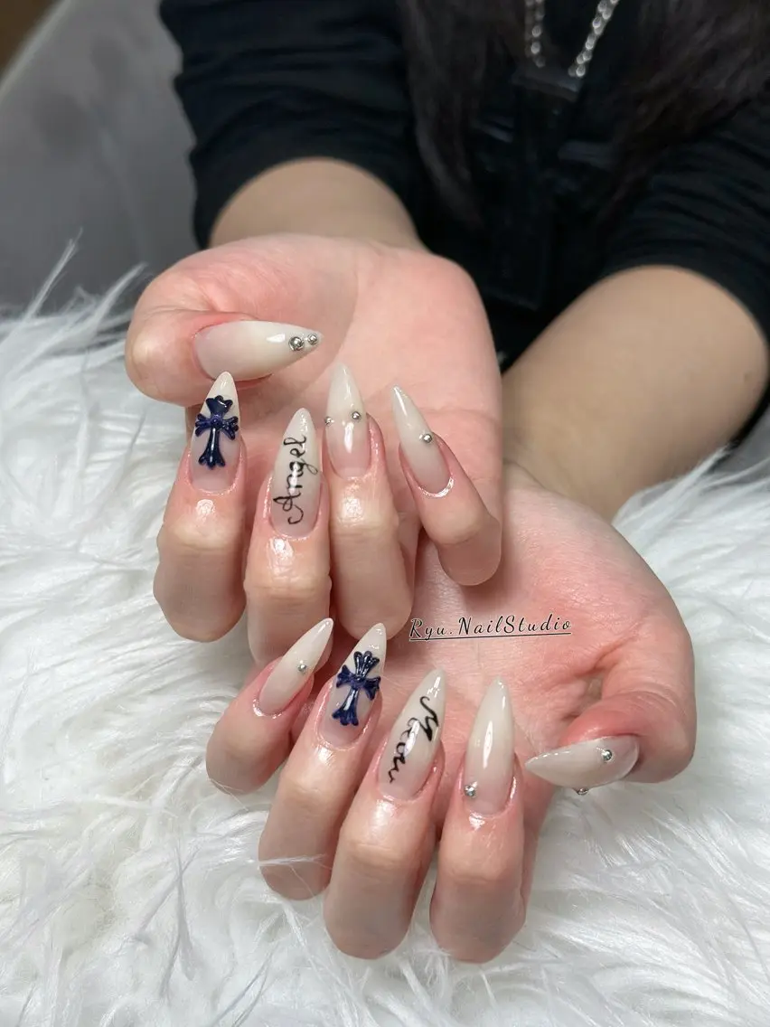 ネイル アートネイル ジェルネイル グラデーション マグネットネイル ニュアンスネイル ハンドネイル Ryu nail studioのネイルデザイン