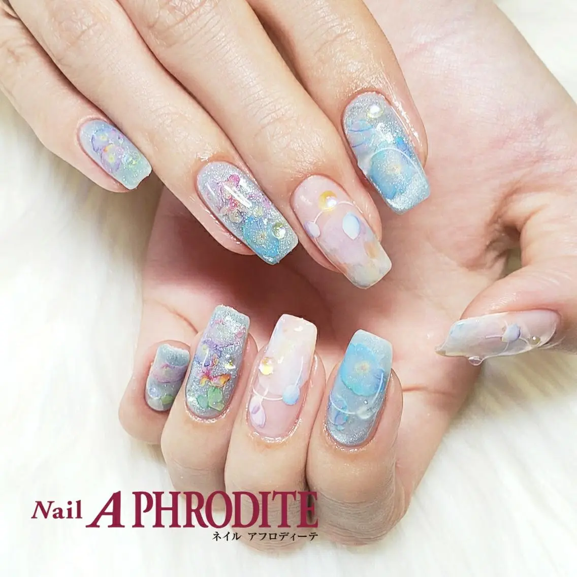 ネイル ジェルネイル 持ち込み ニュアンスネイル ソフトジェル Nail Aphroditeのネイルデザイン