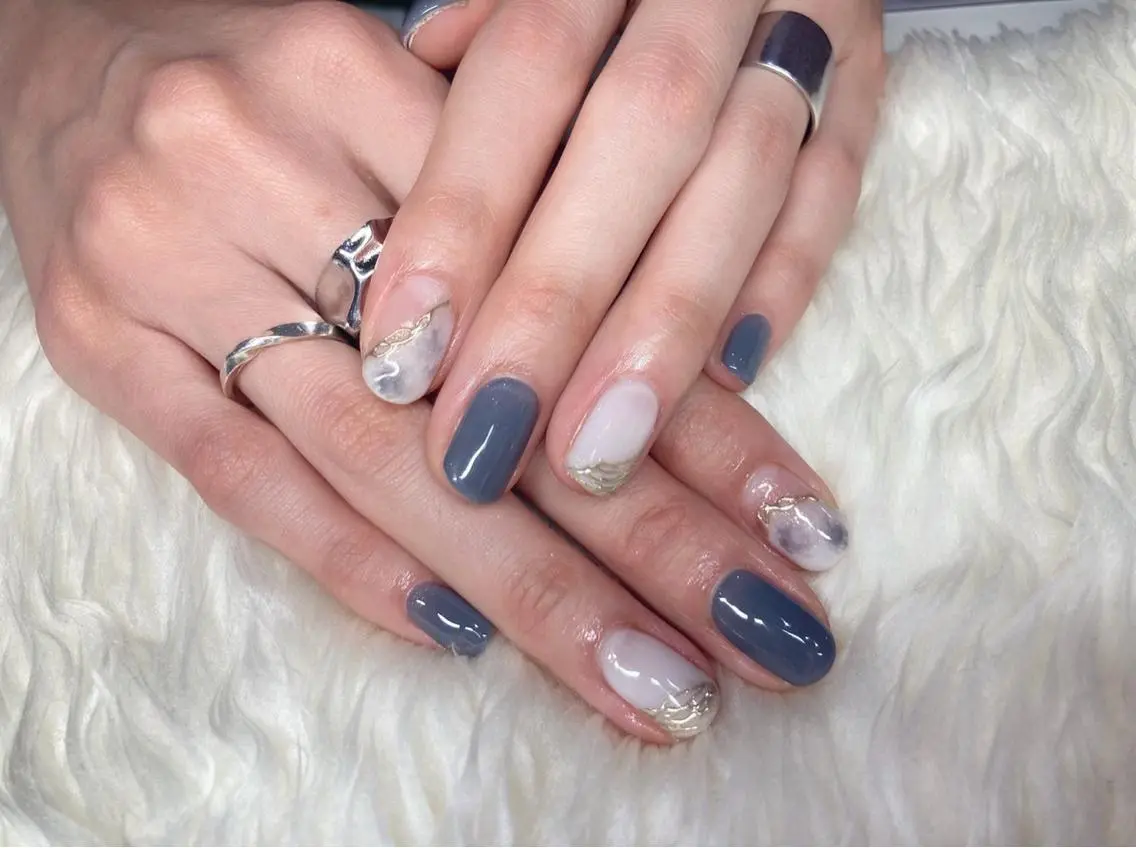 ネイル ジェルネイル ミラーネイル ニュアンスネイル パラジェル 冬ネイル ハンドネイル Nail&eye Belire 新宿のネイルデザイン
