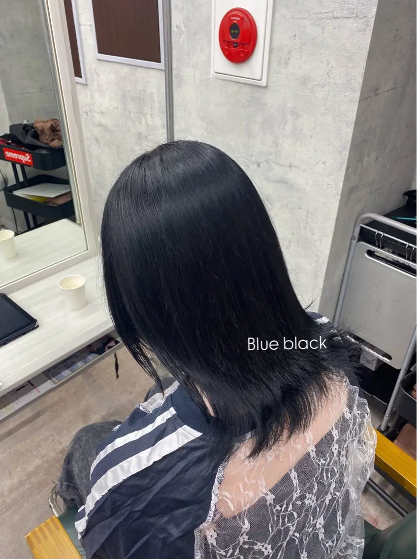 セミロング カラー limitみづき🌙 レイヤーカットのヘアスタイル