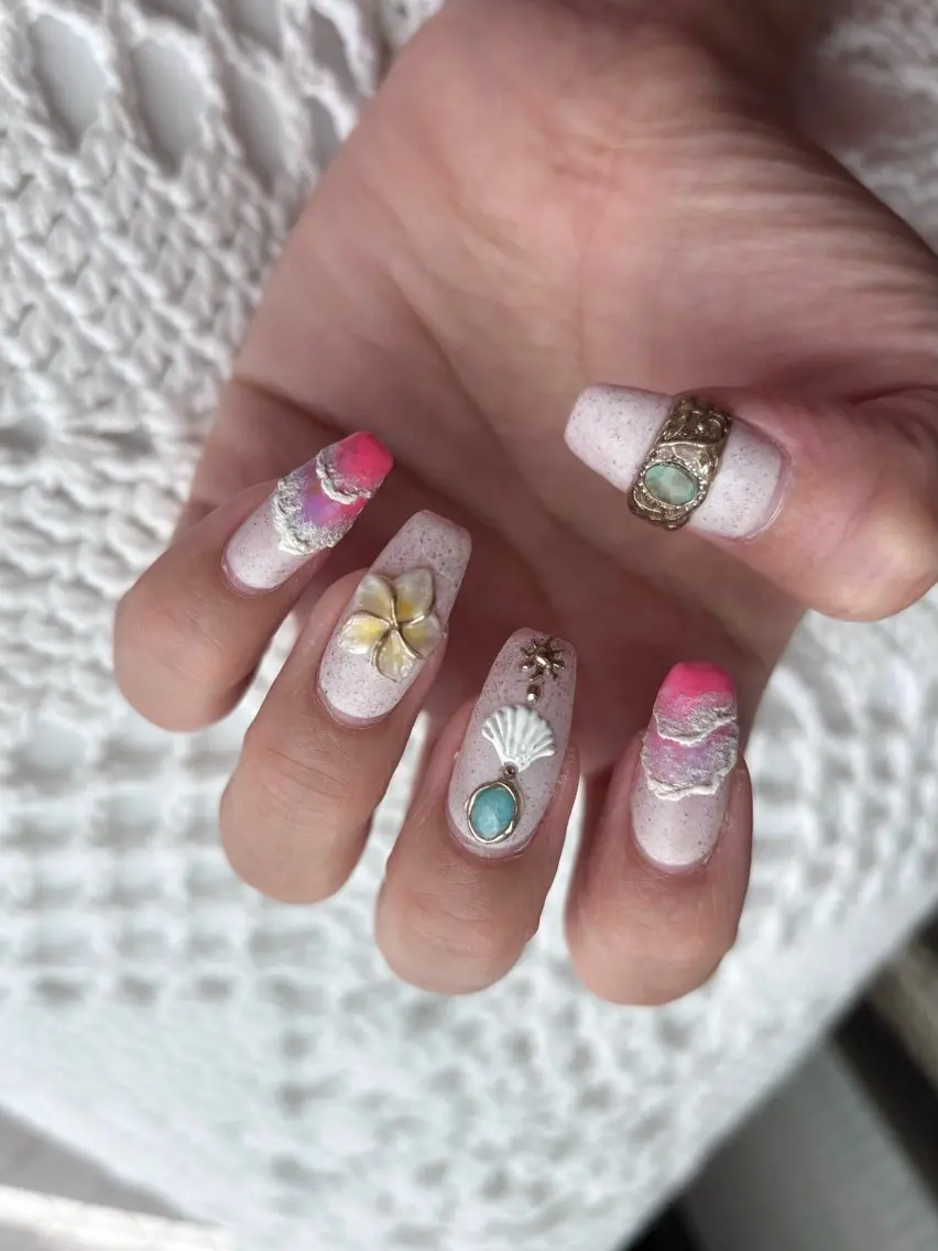ネイル 夏ネイル ハンドネイル Nailsalon E's cafeのネイルデザイン