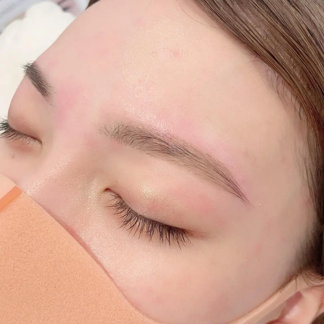 【セットメニュー】アイブロウWAX+αお顔1パーツ(Cライン、おでこ、鼻下、口下、フェイスライン)の写真