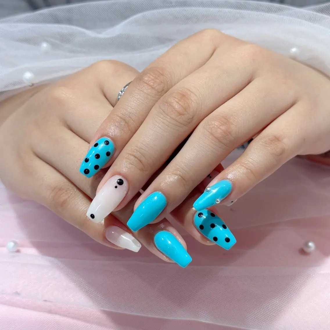 ネイル ハンドネイル Anmi Nailsのネイルデザイン
