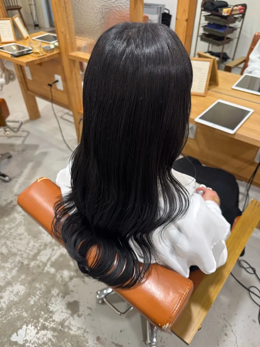 カラー ダークグレー ダークグレージュ グレージュ ヘアカラー Gigi Sakuraのヘアスタイル