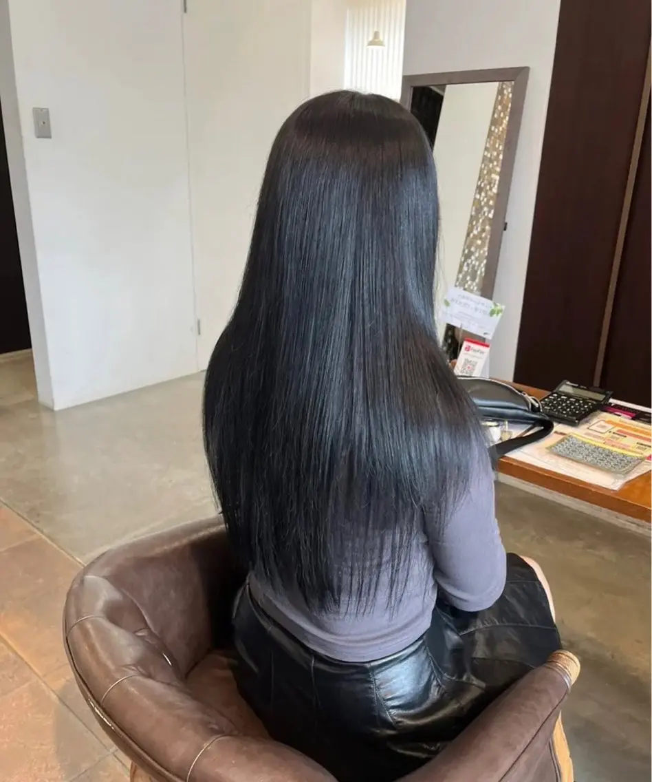 ロング カラー 髪質改善 水ノ上 優花のヘアスタイル