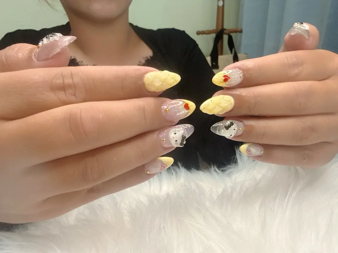 ネイル ハンドネイル タナカ フォンのネイルデザイン