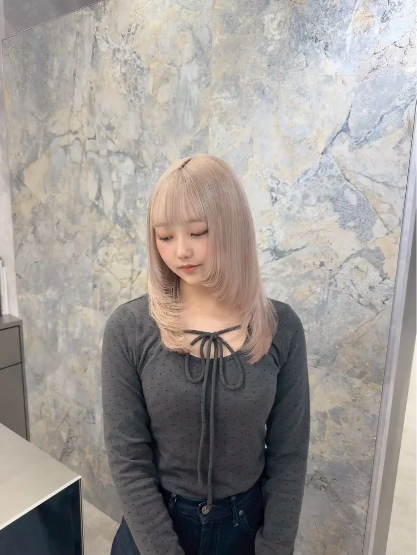 カラー 齊藤 千隼のヘアスタイル