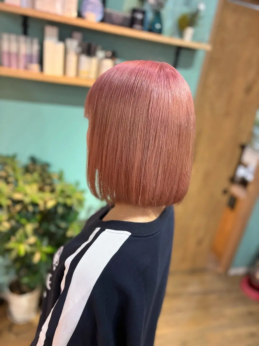 ミディアム カラー ピンクカラー カット 🩵ReiNa 🩵のヘアスタイル