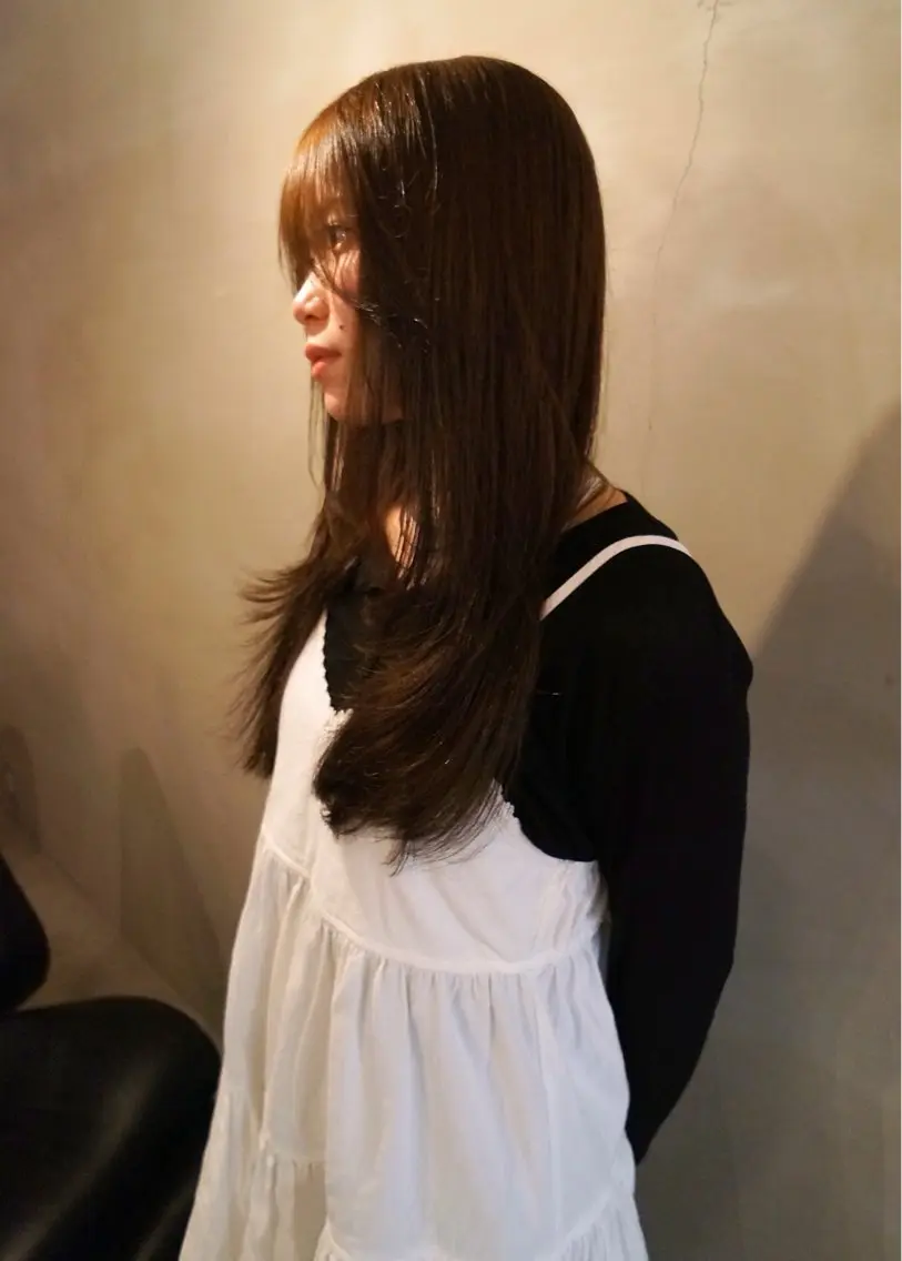ミディアム カラー ベージュカラー ブリーチ ダブルカラー ブリーチなしカラー オリーブベージュ ヘアカラー 林　蓮/レイヤー /透明感カラーのヘアスタイル