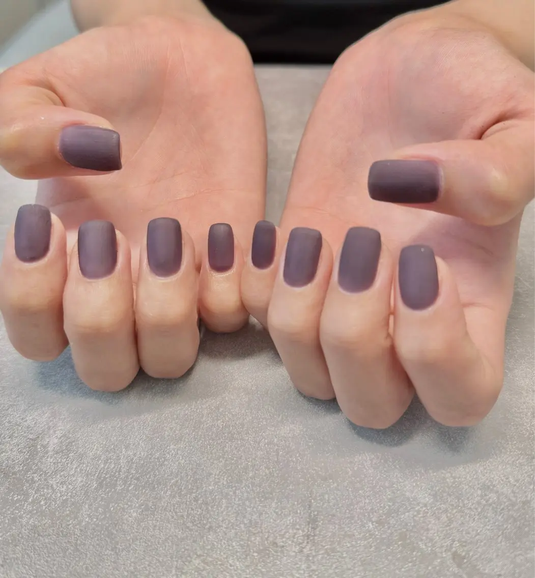 ネイル ジェルネイル マットネイル ニュアンスネイル ワンカラーネイル ハンドネイル nailroom amyのネイルデザイン