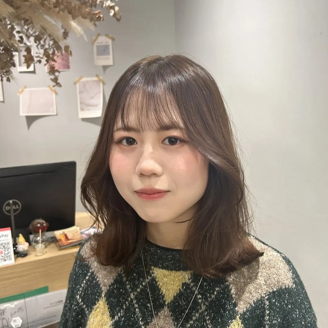 ミディアム カラー ベージュカラー ブリーチ 透明感カラー ブリーチなしカラー くびれヘア 韓国ヘア×レイヤー カット/上田丈也のヘアスタイル