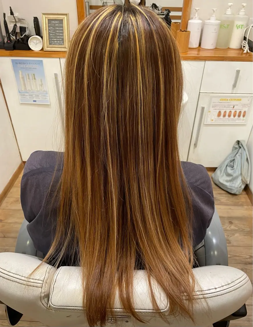 【新規限定】カット+ハイライト ¥10450〜カラーを入れたい場合は追加で+6050〜になります!の写真