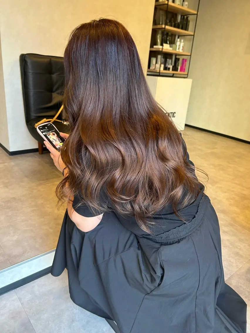 ロング カラー ブラウンカラー ナチュラルブラウン ヘアカラー ご予約はインスタ のみ🌿@n7g10のヘアスタイル