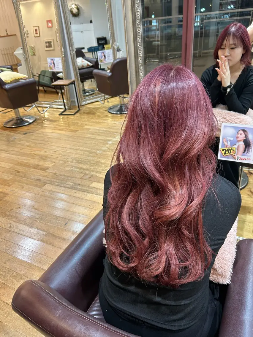 ロング ヘアカラー sanaha🎀 カラーモデルのヘアスタイル