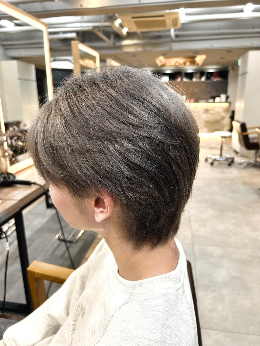 カラー メンズ メンズブリーチ ブリーチ ヘアカラー トリートメント レイヤー/縮毛矯正 艶感/ririkaのヘアスタイル