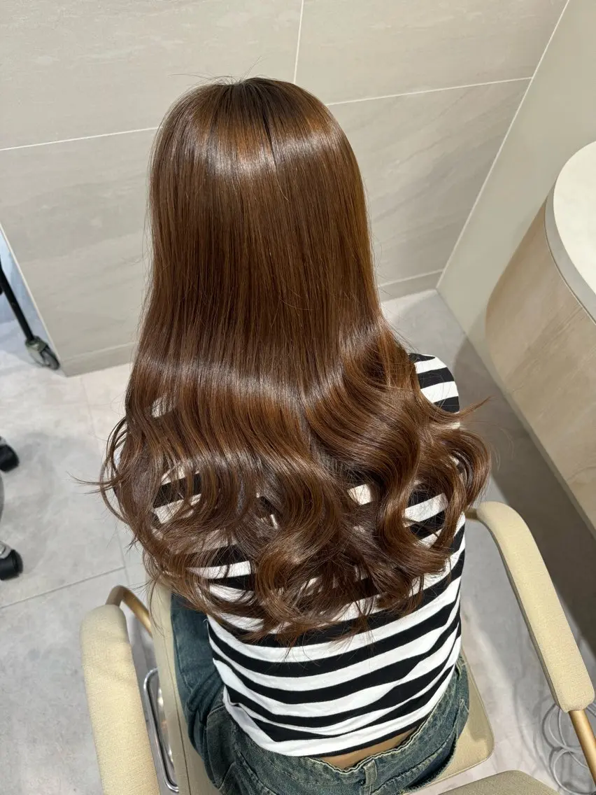 セミロング 似合わせカット 小顔カット 縮毛矯正 カット ヘアカラー 1日1名様限定 予約可能のヘアスタイル