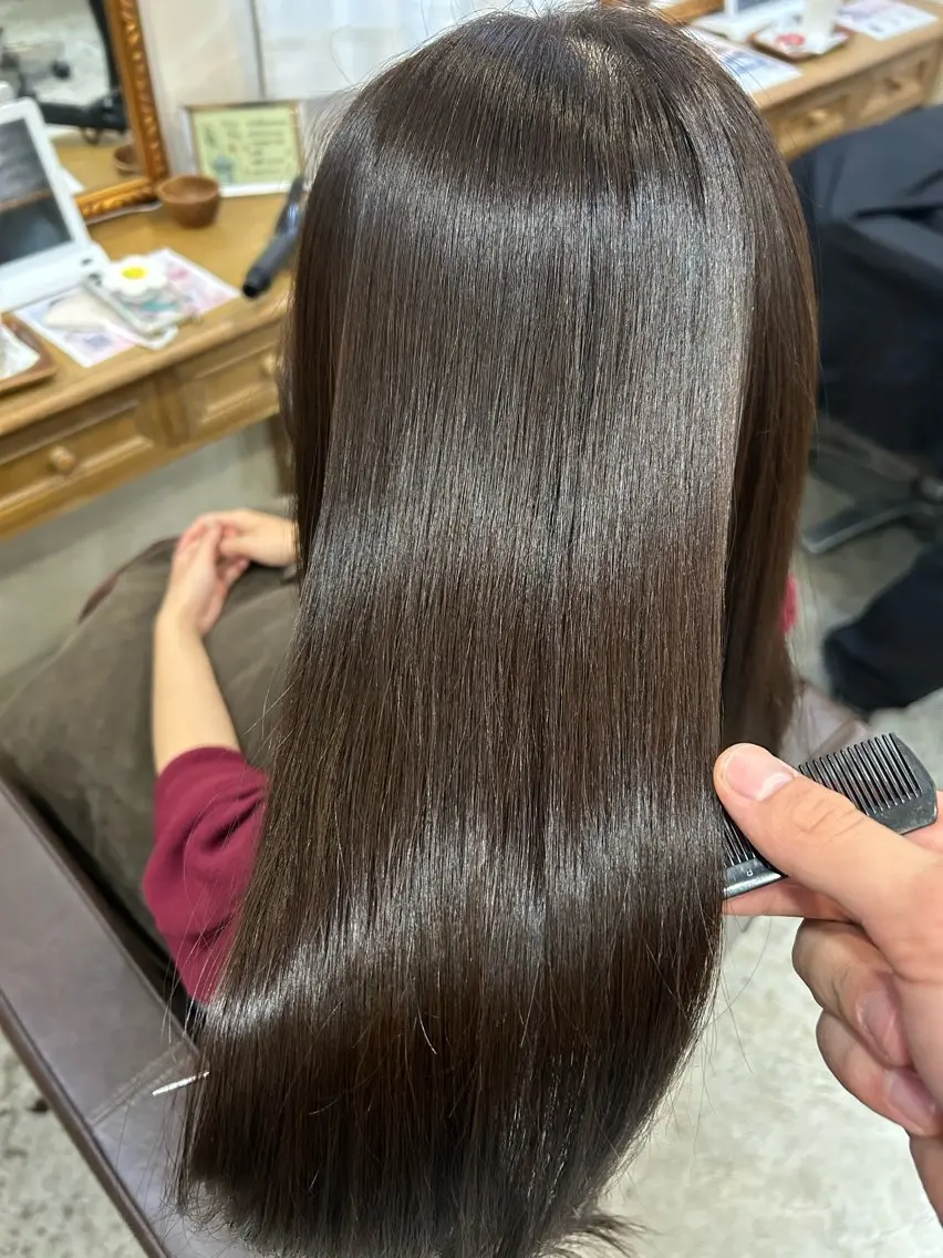 ロング カラー カット 縮毛矯正 トリートメント 小澤 一稀のヘアスタイル