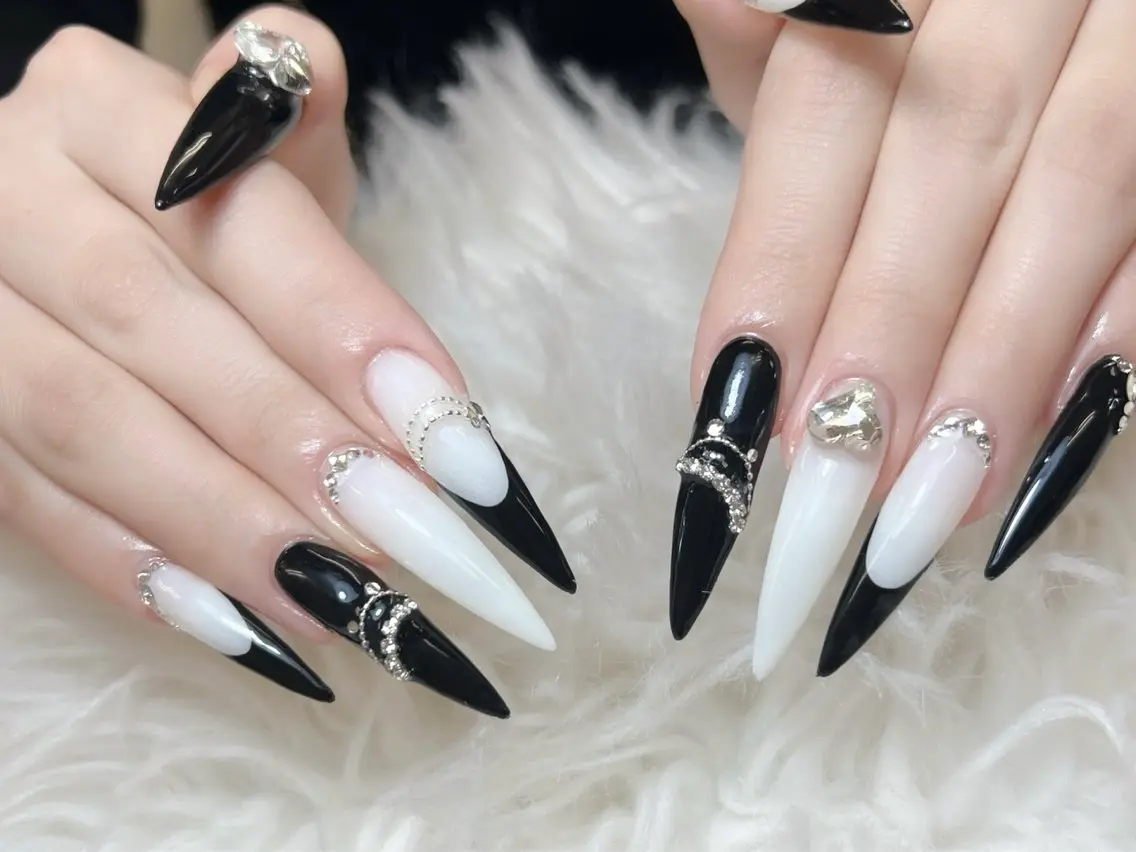 ネイル チークネイル 長さ出し フラッシュネイル ハート キラキラネイル ハンドネイル Kei Nailのネイルデザイン