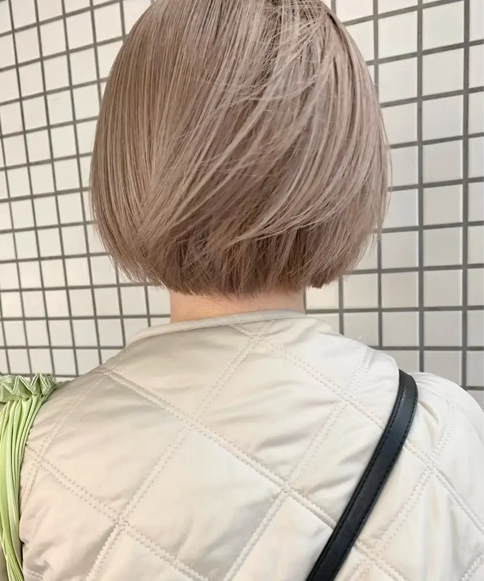 ショート カラー ヘアカラー 👔ボブ﹨髪質改善 ストレート🩳ももかのヘアスタイル