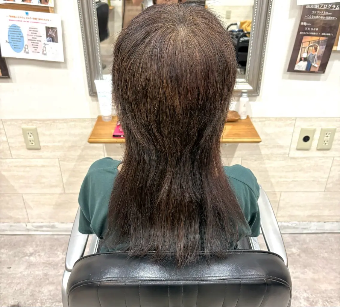 ロング 堀川 希歩のヘアスタイル