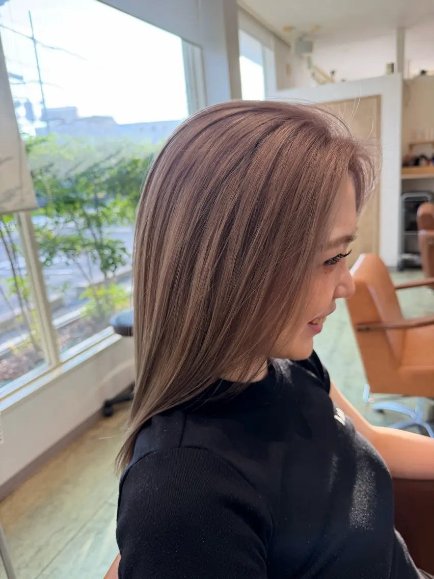 セミロング ヘアカラー カラーモデル募集中✨ MIKUのヘアスタイル