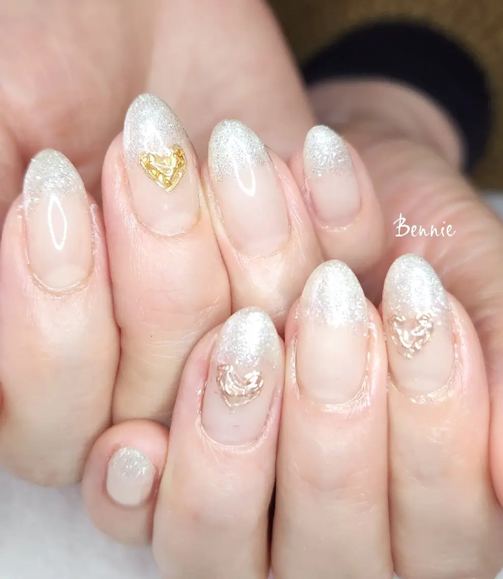 ネイル ハート キラキラネイル ミラーネイル ぷっくりネイル バレンタイン ハンドネイル   BENNIEのネイルデザイン