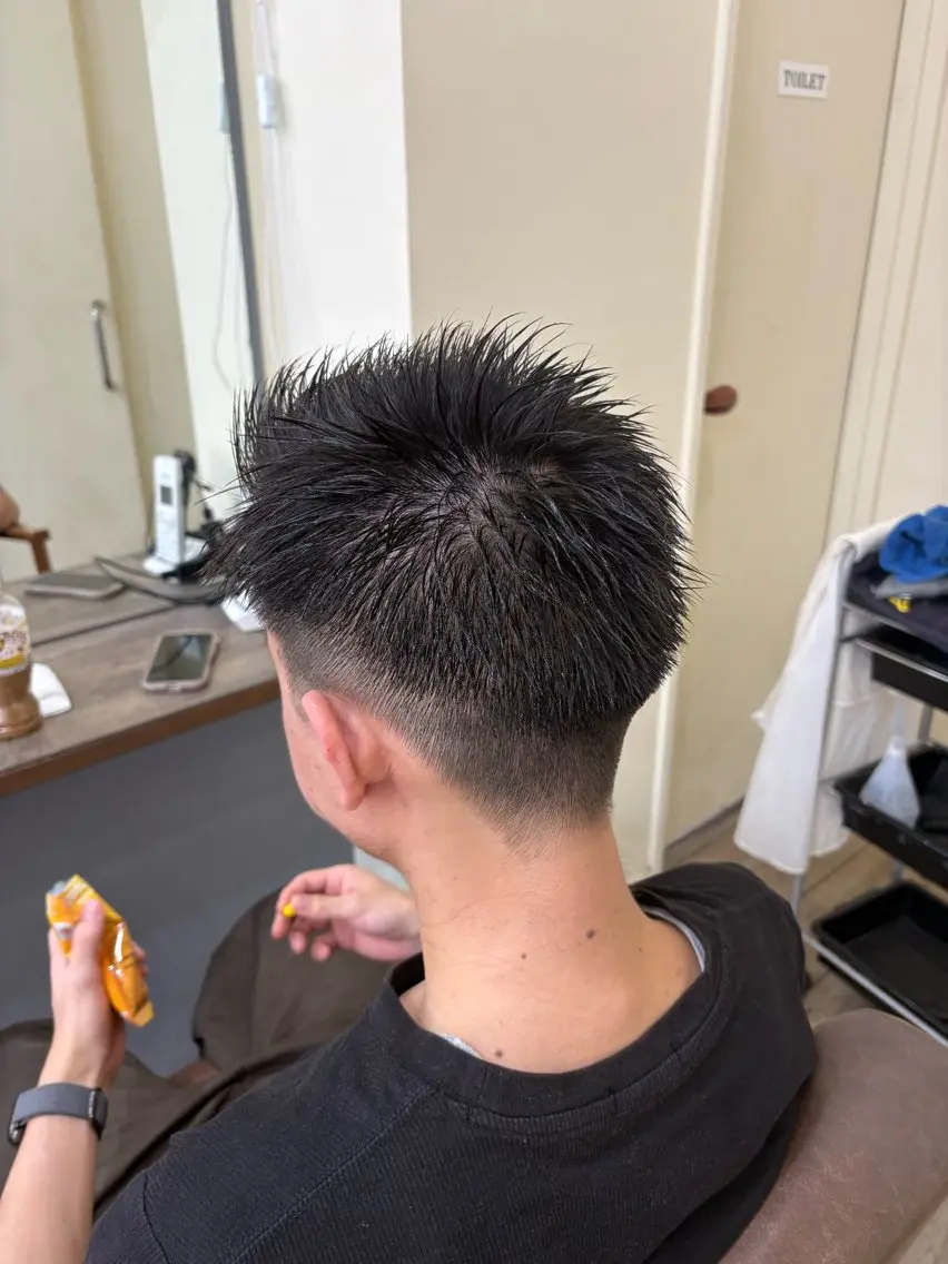 メンズ 刈り上げ カット WEST OLAND 黒坂佳乃のヘアスタイル