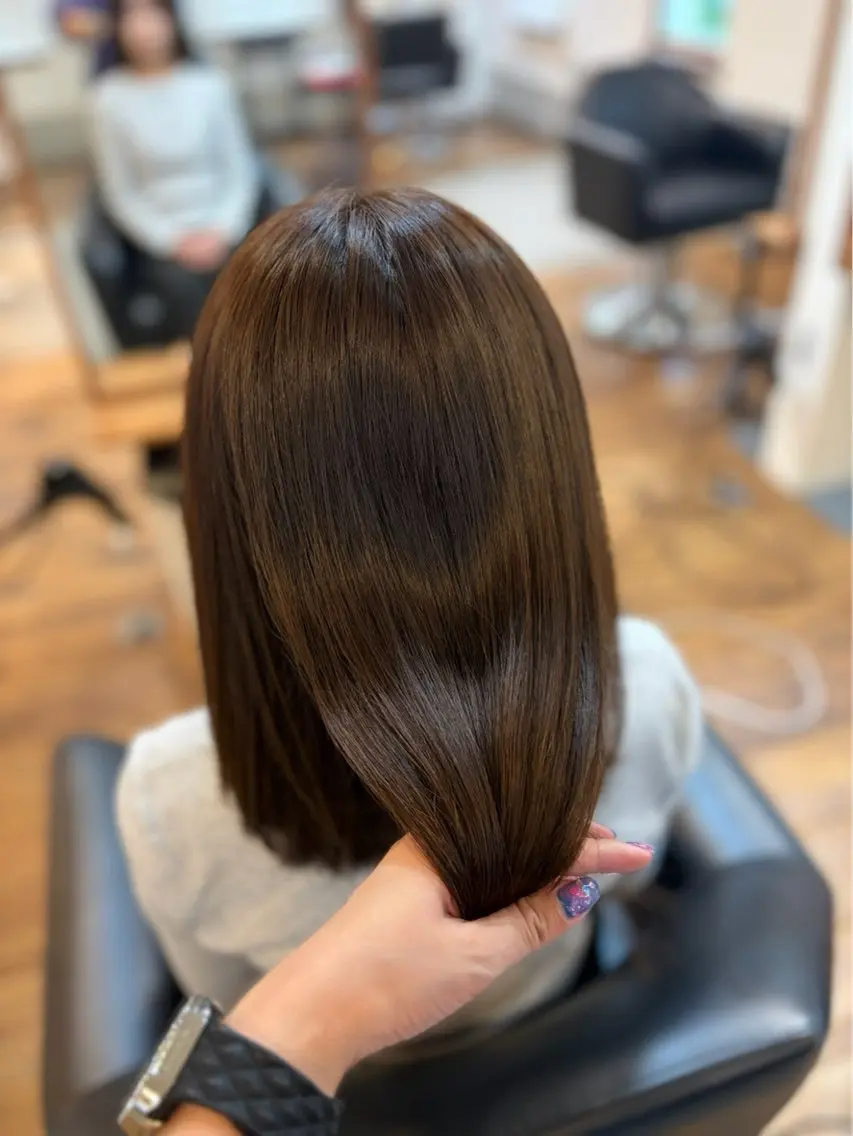 カラー Natsuwa /DOLLのヘアスタイル